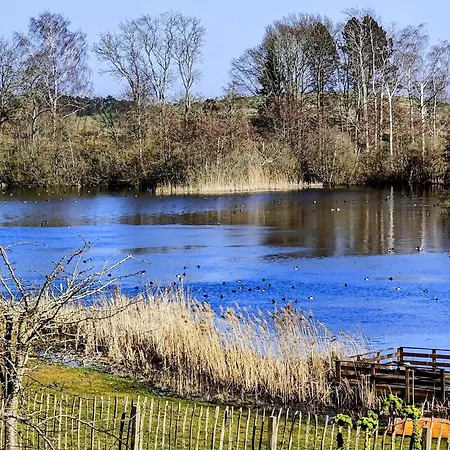 4 Person In Skibby-by Traum